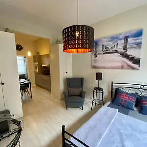 place-jourdan-petit-appartement.brusselshotelsbook.com/